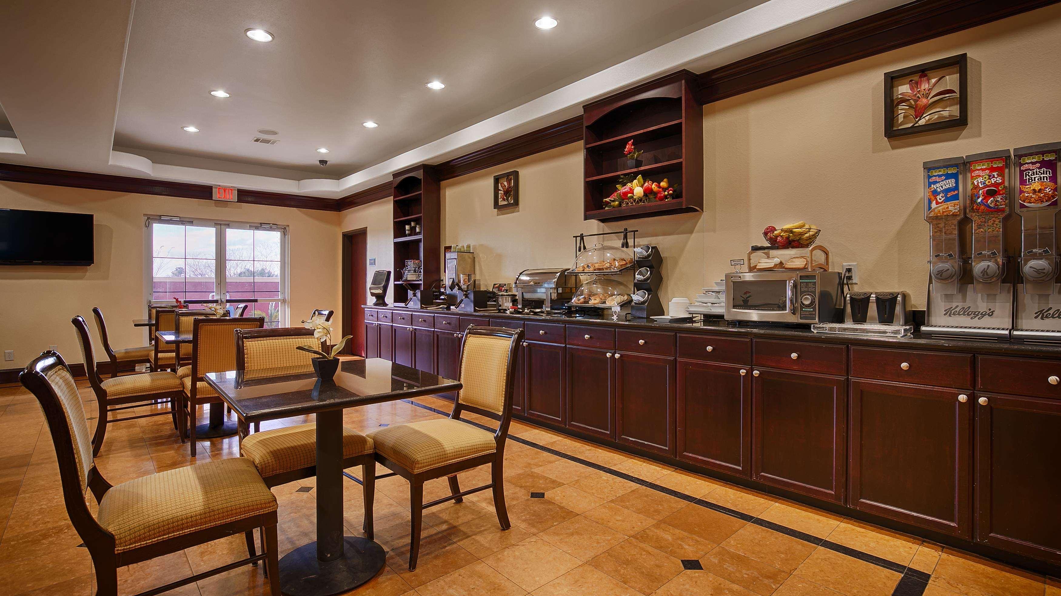 Best Western Plus Manvel Bagian luar foto